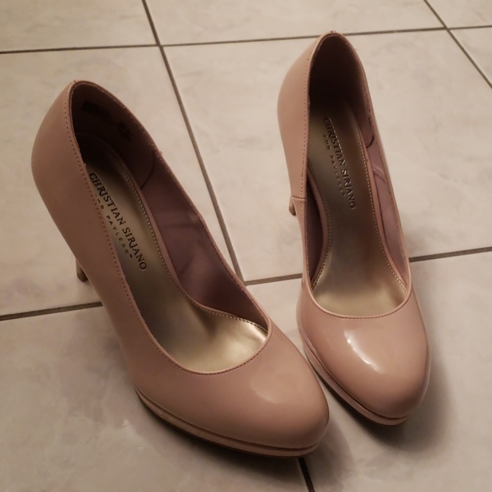 NWOT Mauve heels